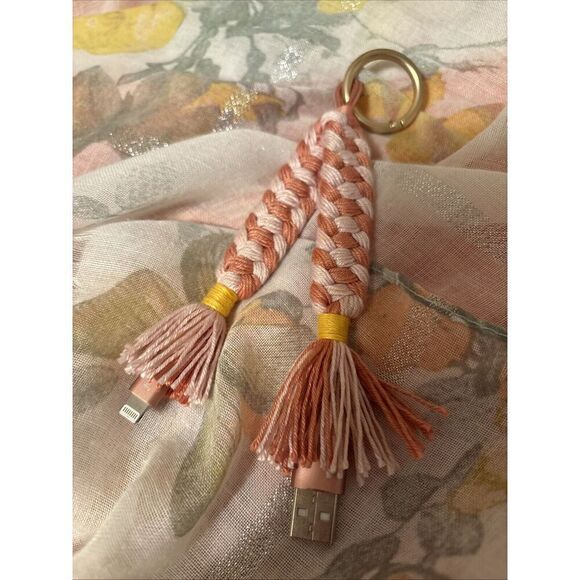 Cream Keychain Charging Cable USB-A Tassels for iPhone & iPad - Picture 2 of 3